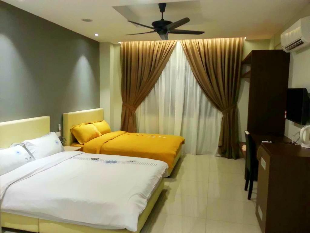 Malacca Hotel Apartment Exterior photo